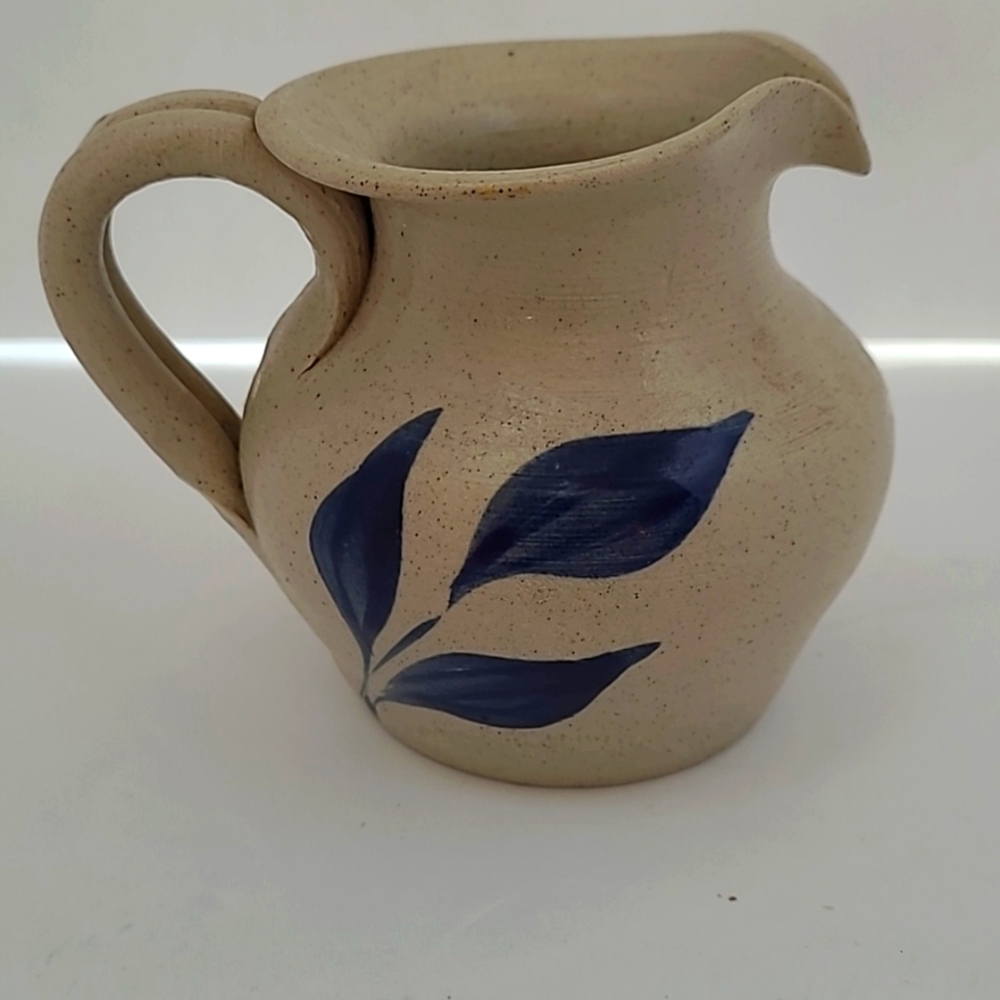Vintage Williamsburg Pottery creamer